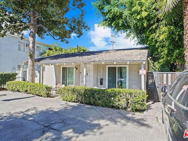 Listing photo 5