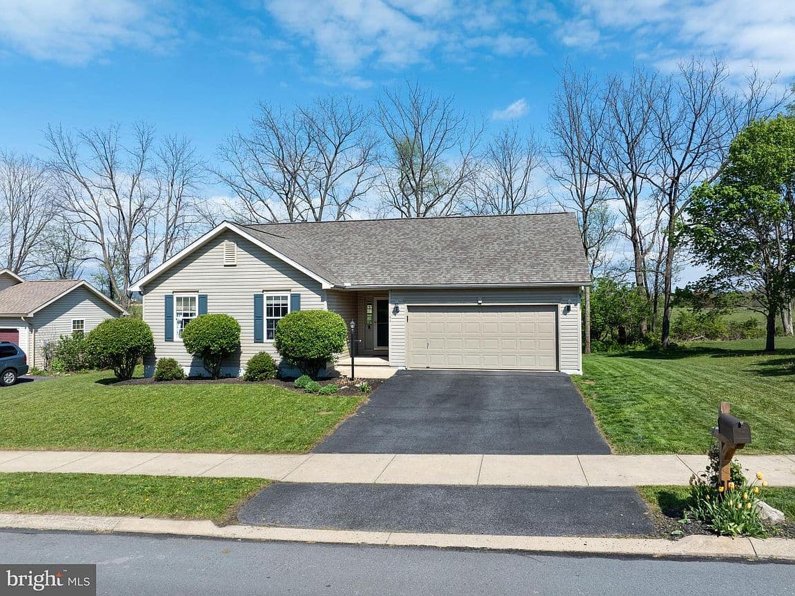 Primary listing photo