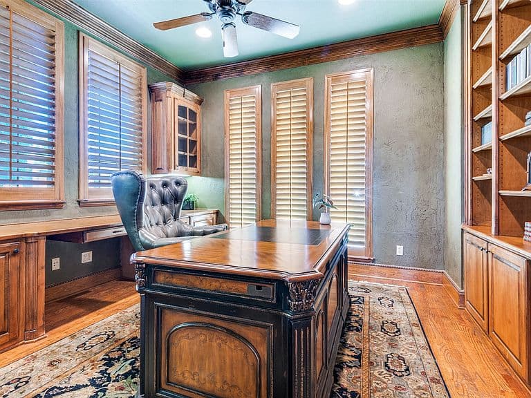 Listing photo 4