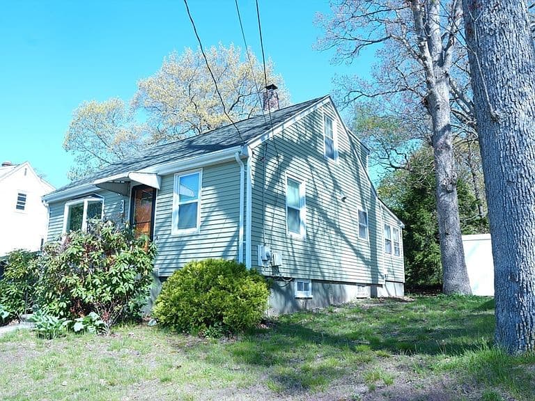 Listing photo 2