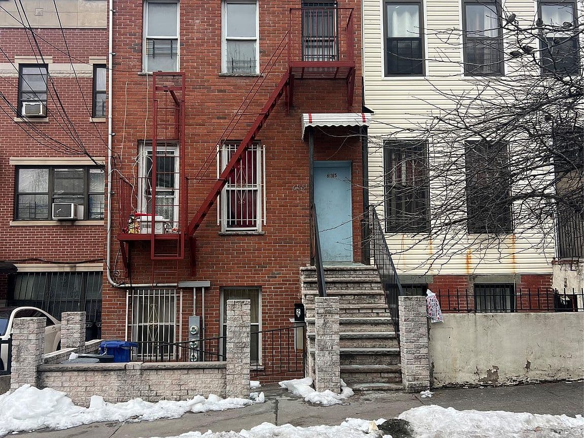 Primary listing photo