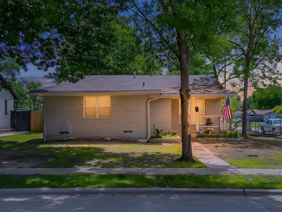Primary listing photo