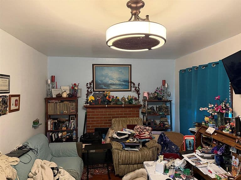 Listing photo 5