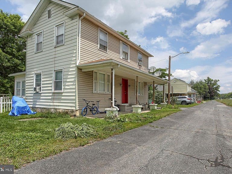 Listing photo 3