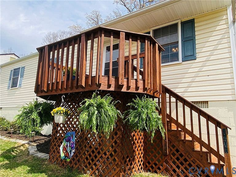 Listing photo 4