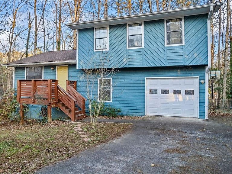 Listing photo 2