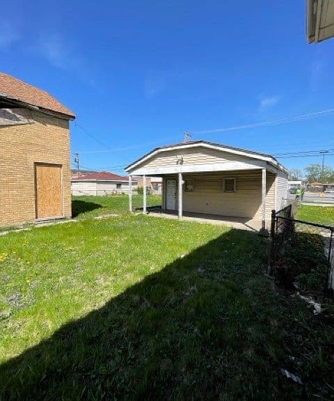Listing photo 4