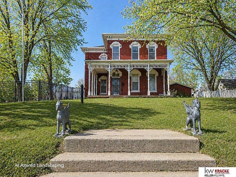 Listing photo 3