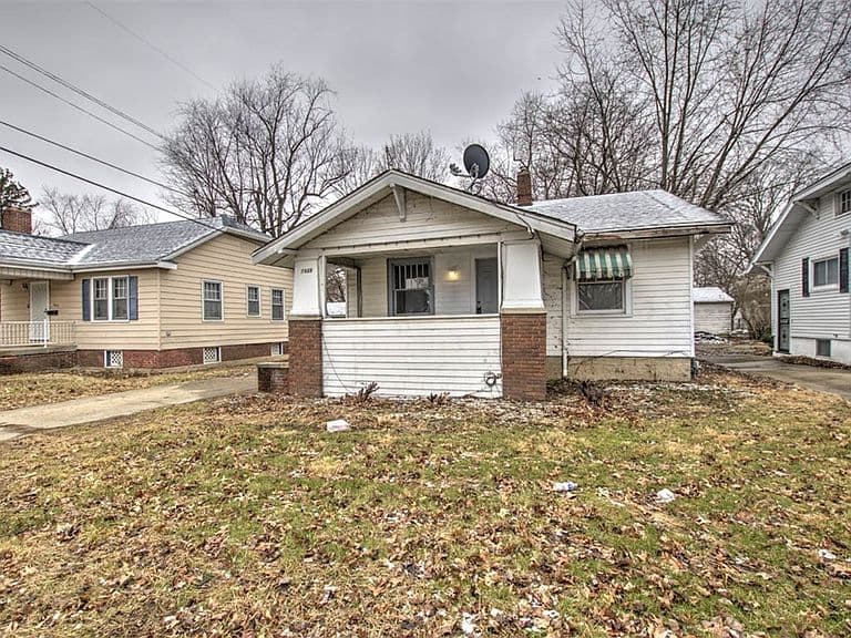 Listing photo 3