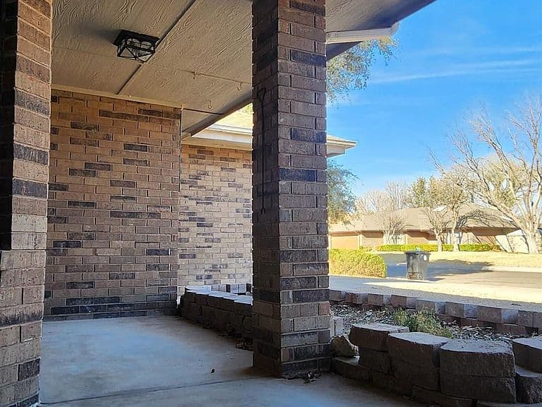 Listing photo 5