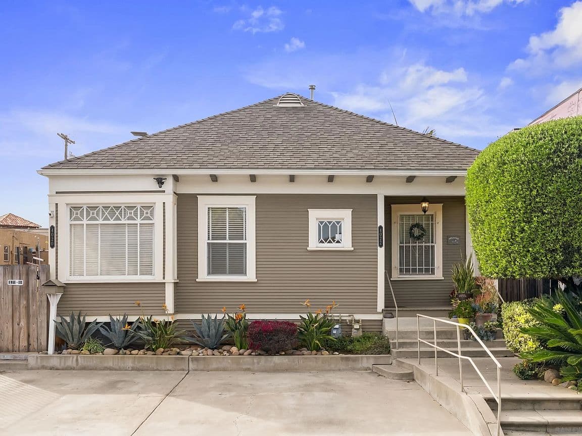 Primary listing photo