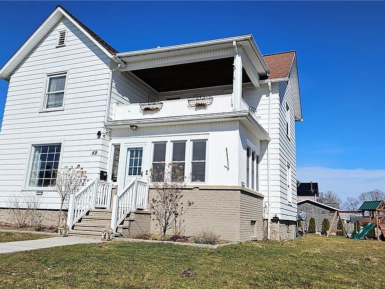 Listing photo 4