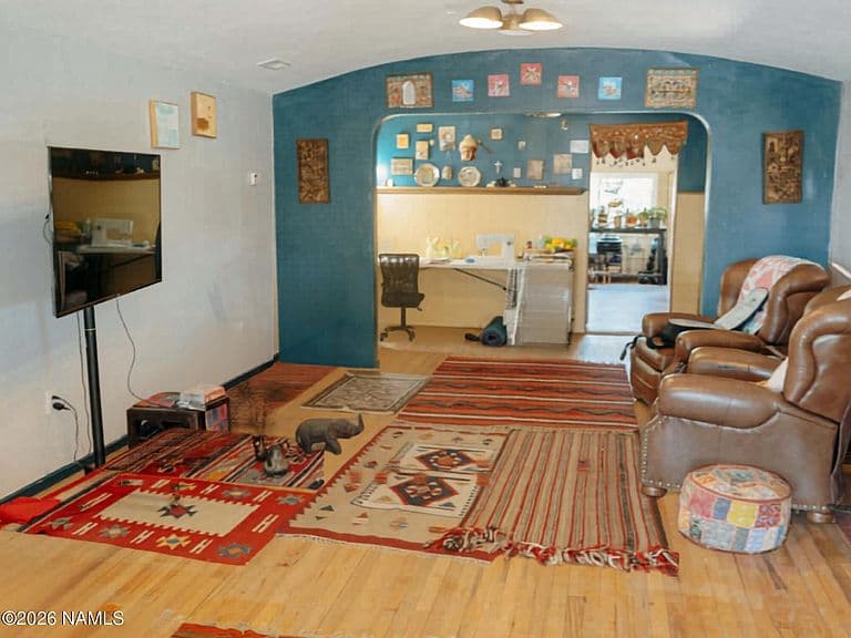 Listing photo 5
