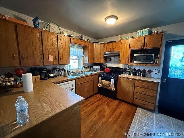 Listing photo 2