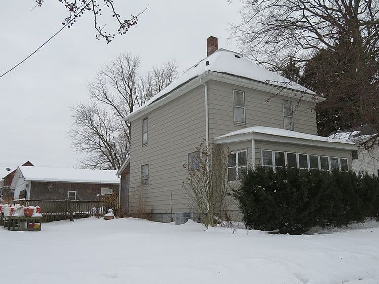 Listing photo 4
