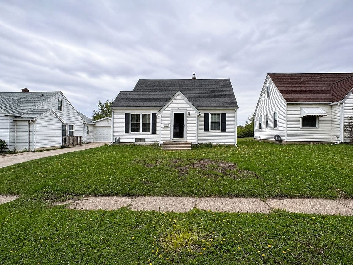 Primary listing photo