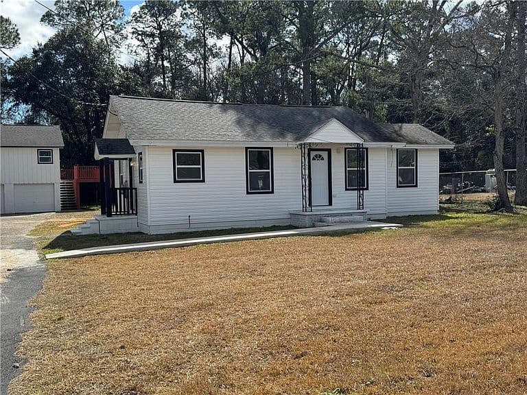 Listing photo 4