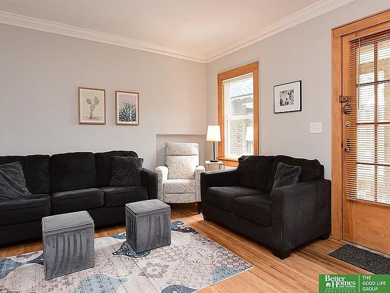 Listing photo 5