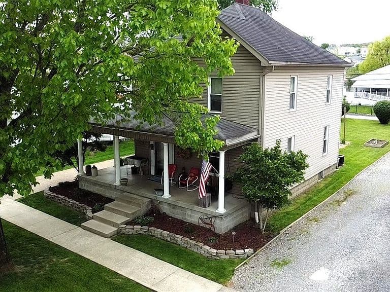 Listing photo 3