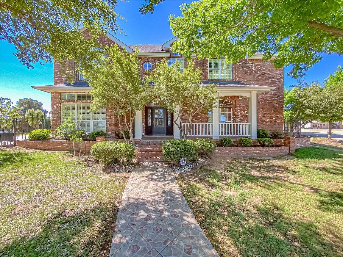Primary listing photo