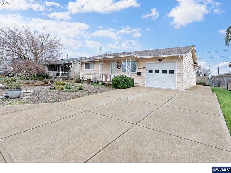 Listing photo