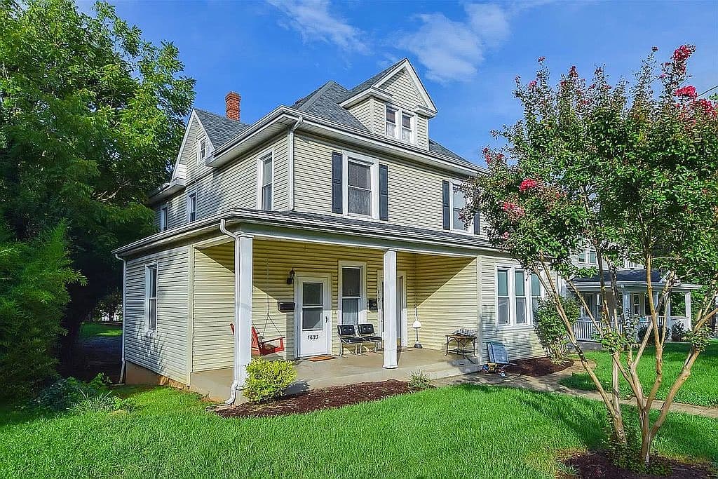 Primary listing photo