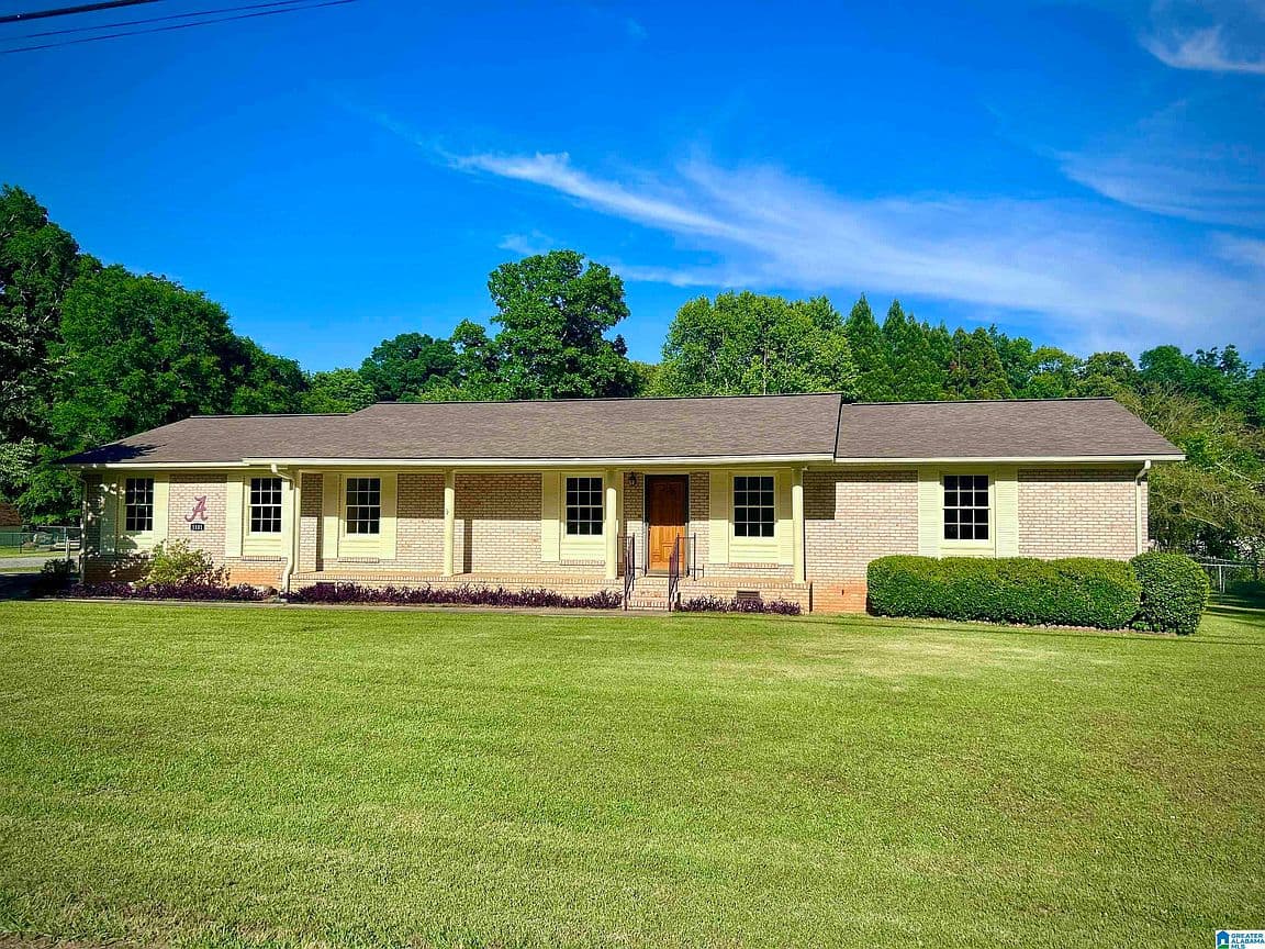 Primary listing photo
