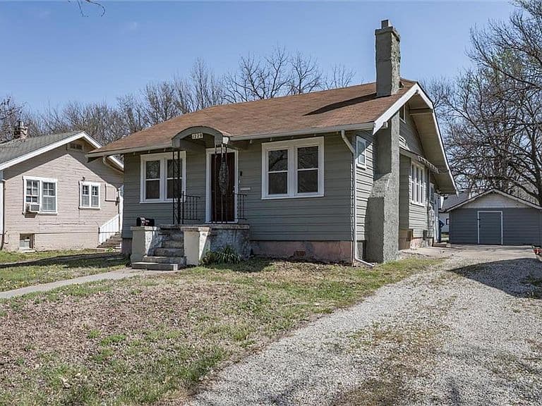 Listing photo 3