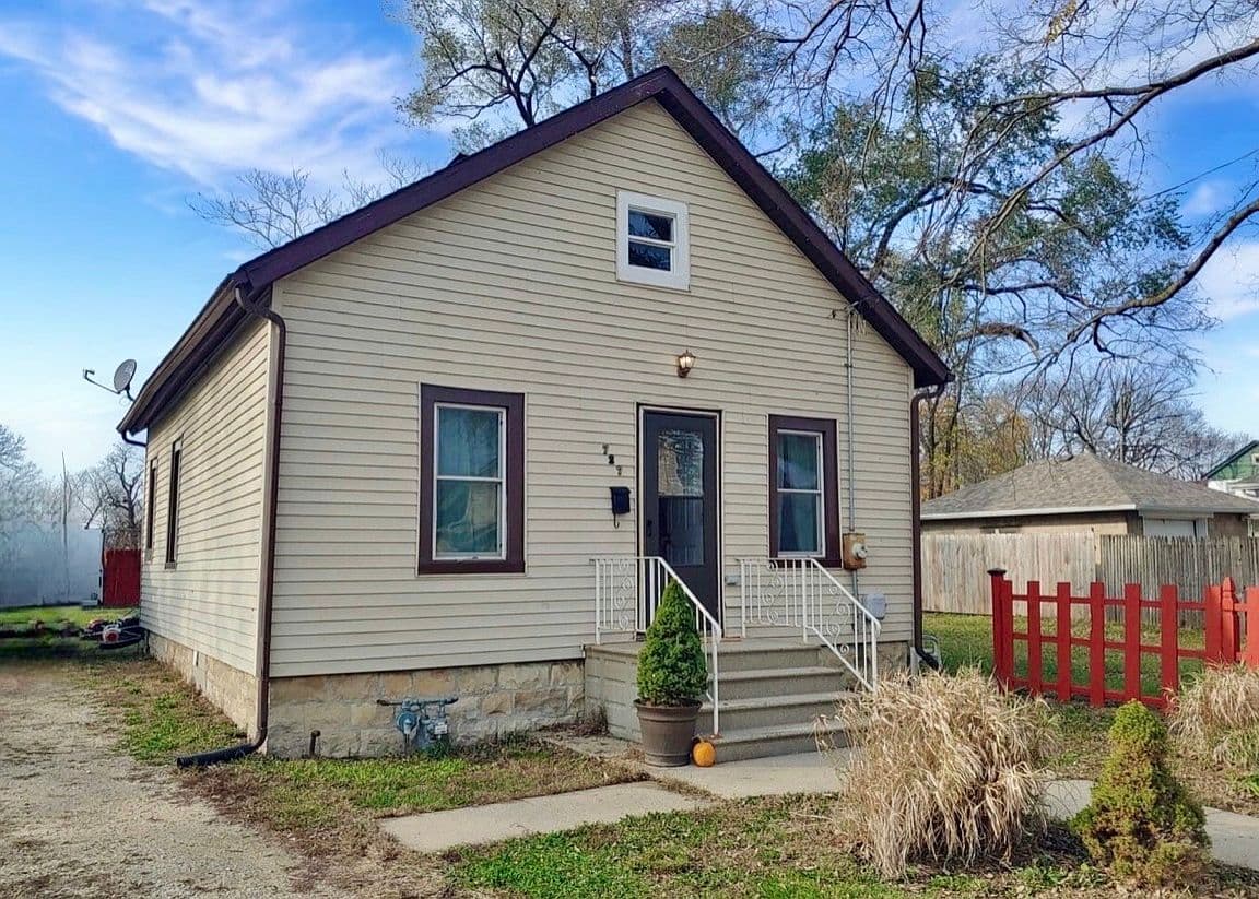 Primary listing photo