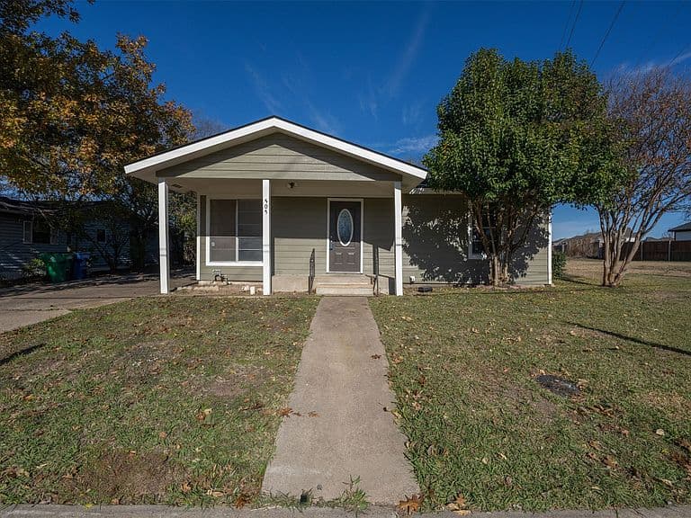 Listing photo 2