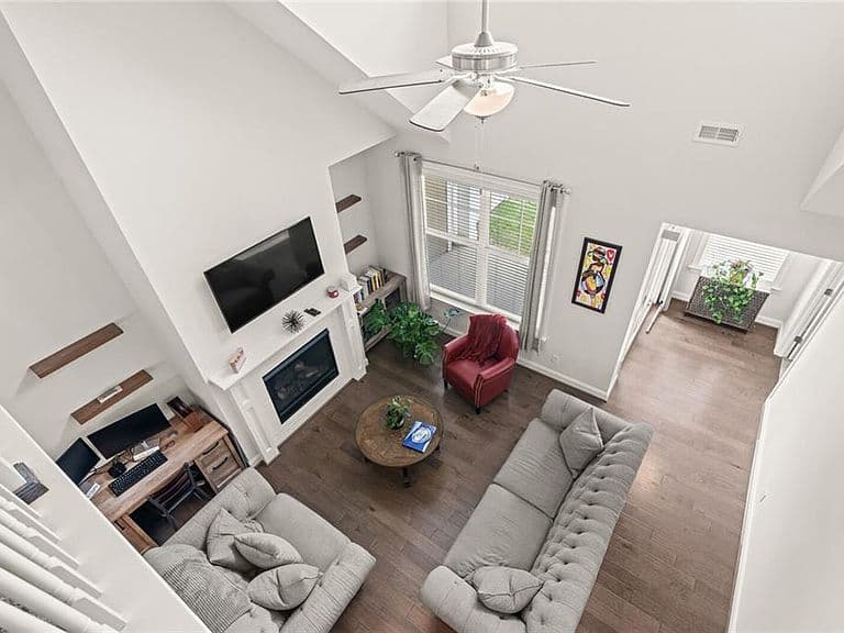 Listing photo 4