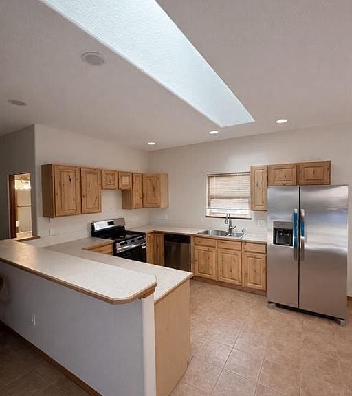 Listing photo 4