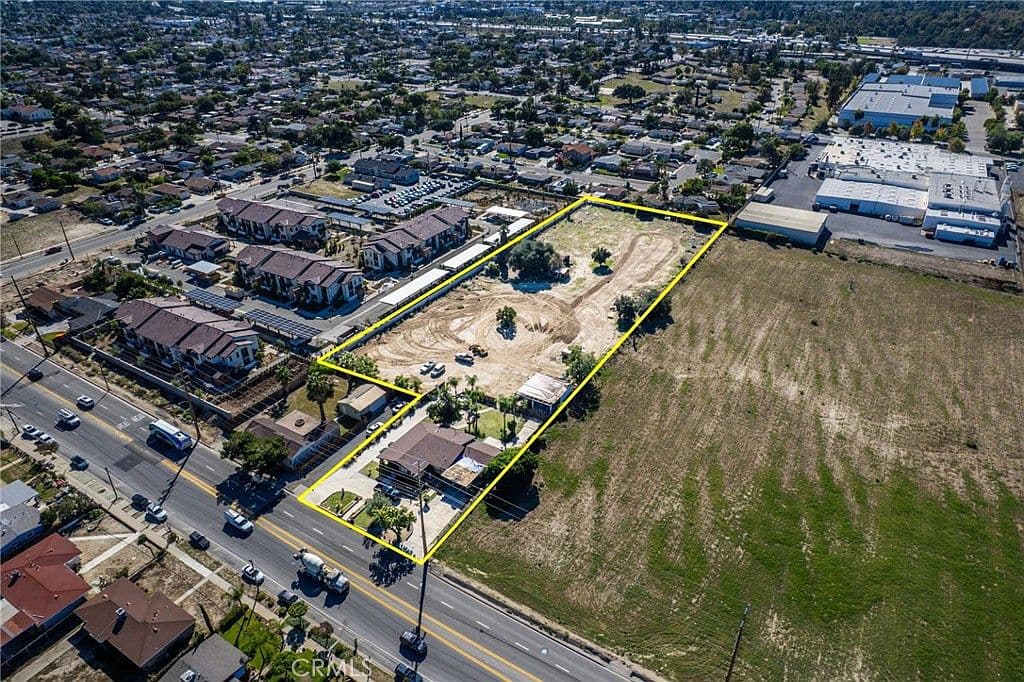 Primary listing photo