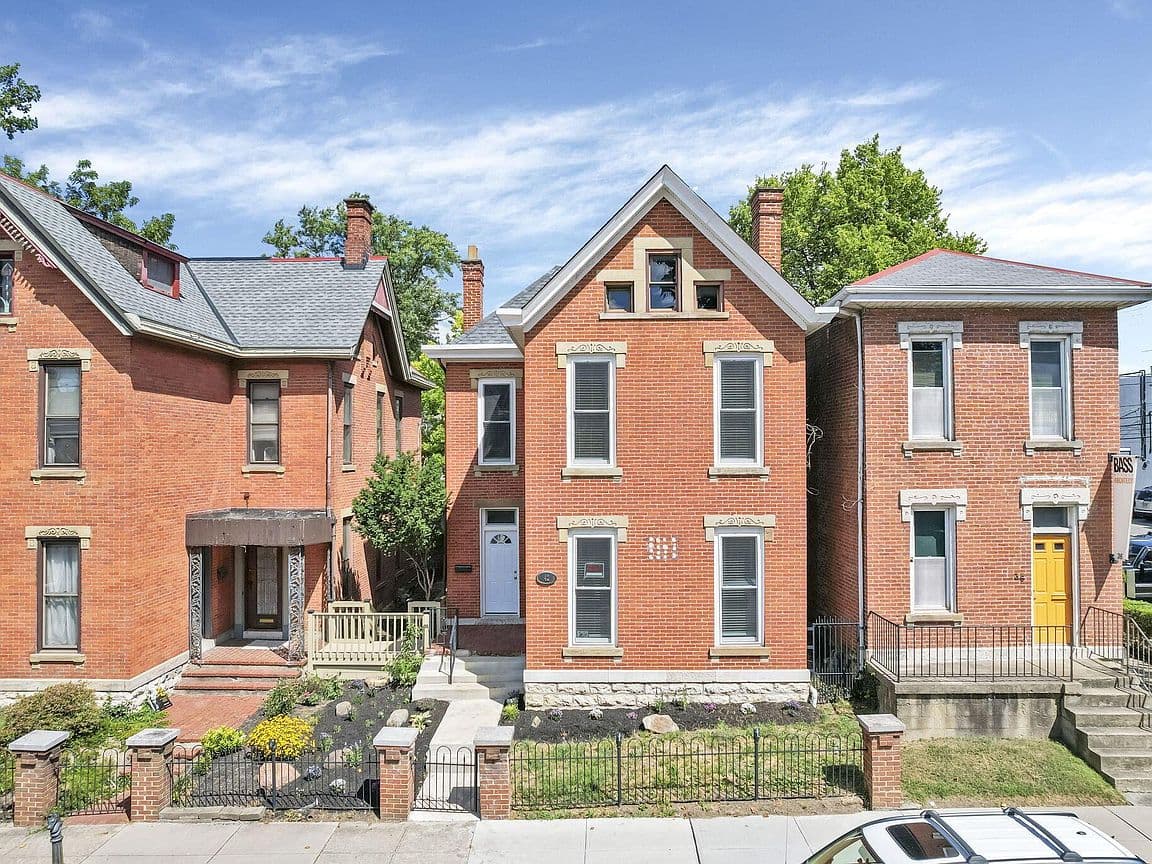Primary listing photo