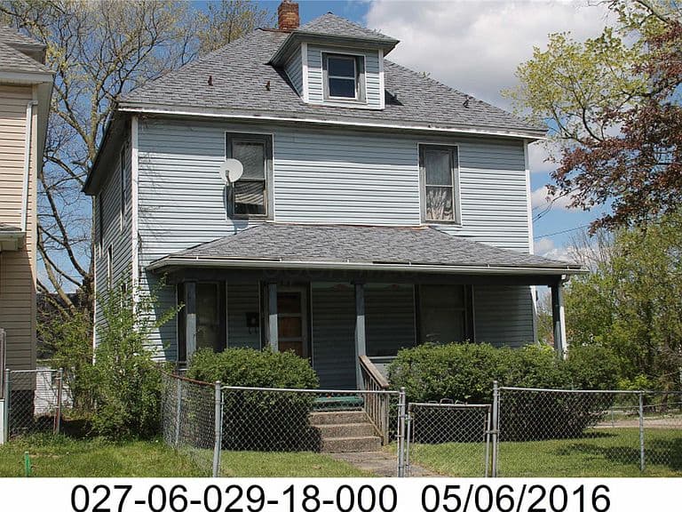 Listing photo