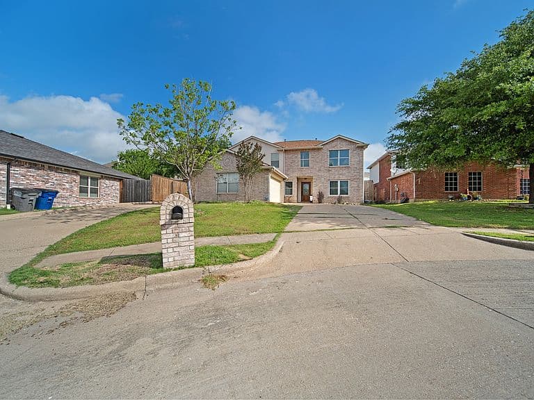 Listing photo 4