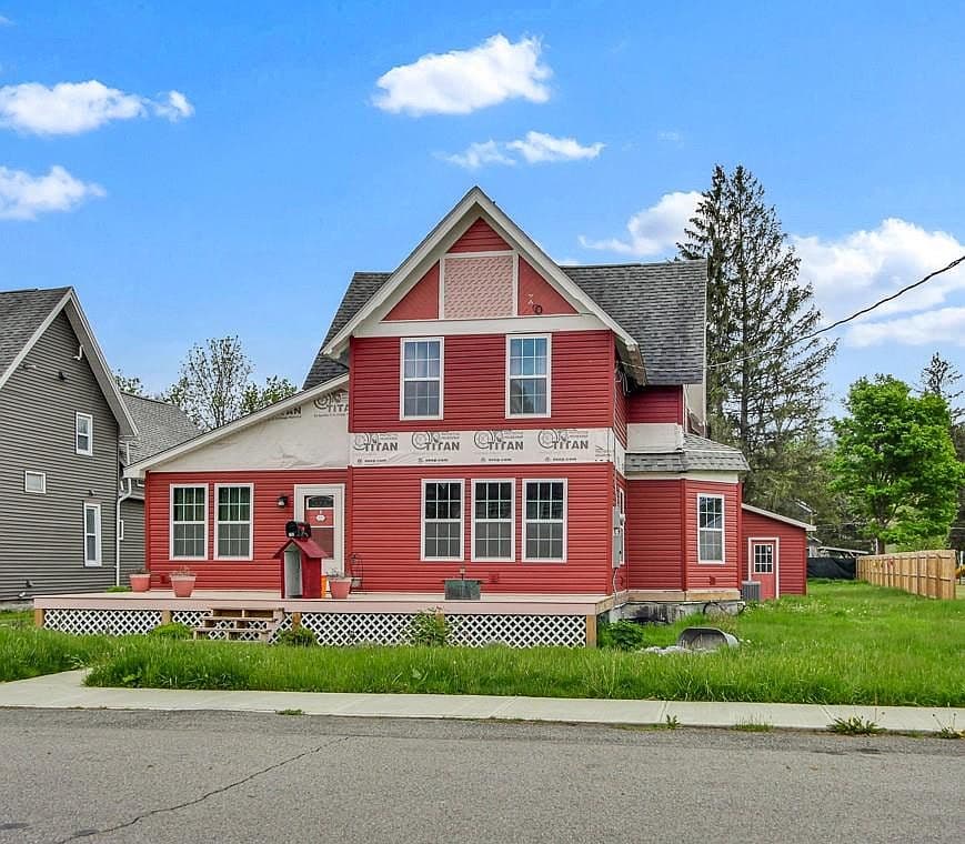 Primary listing photo