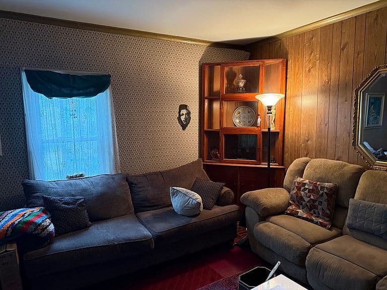Listing photo 3