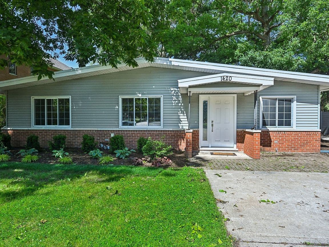 Primary listing photo