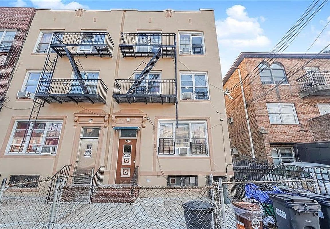 Primary listing photo
