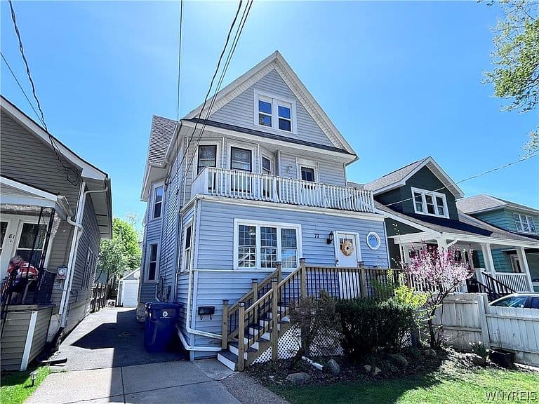 Listing photo 3