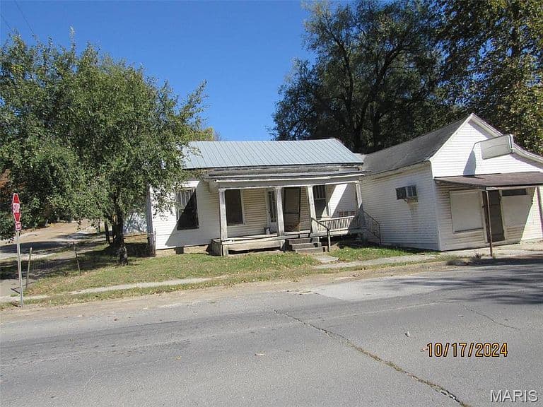 Listing photo