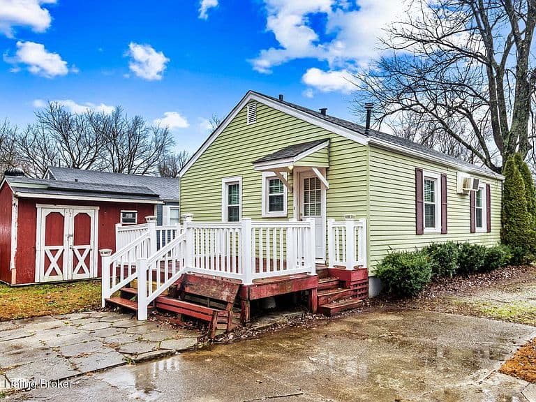 Listing photo 4