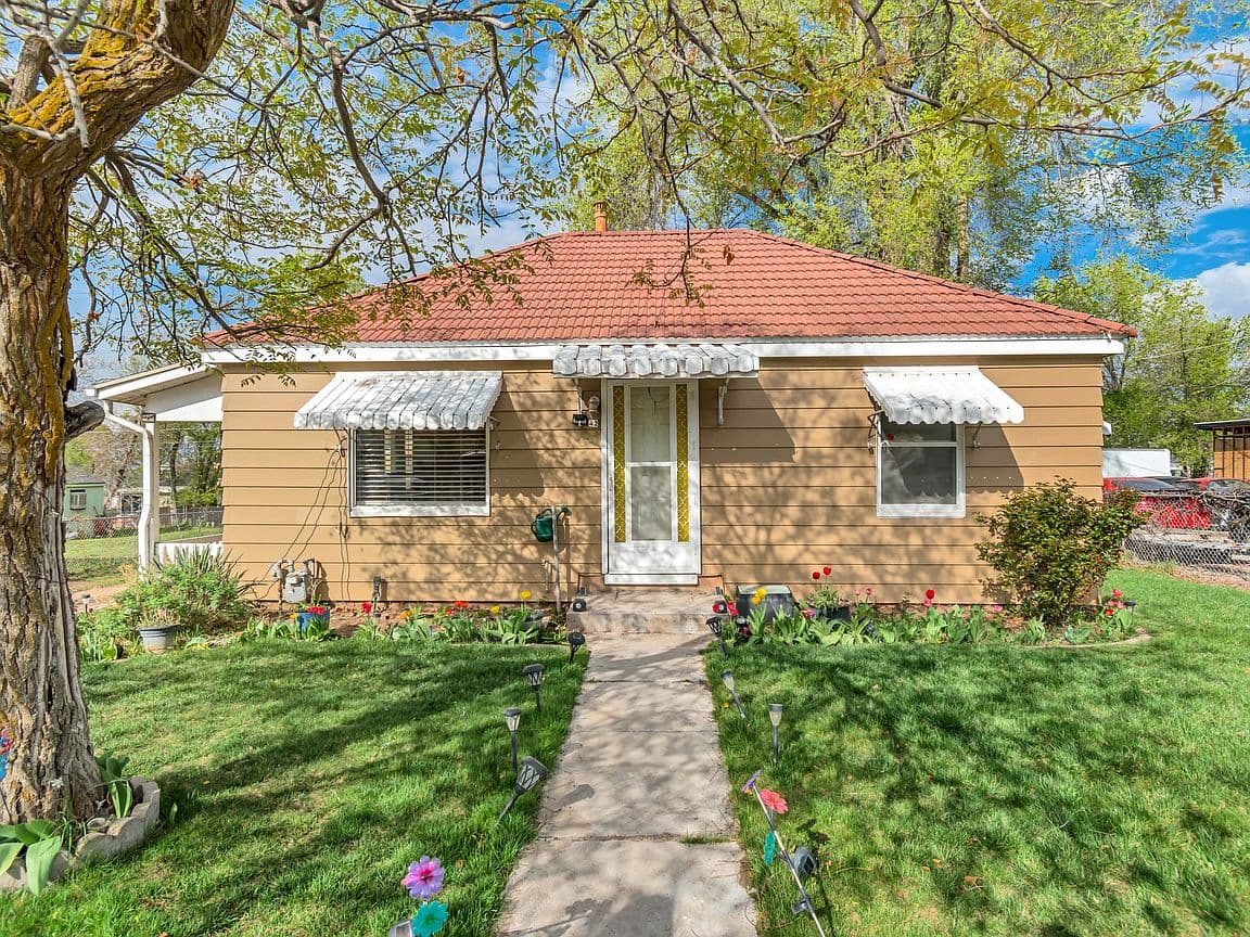 Primary listing photo