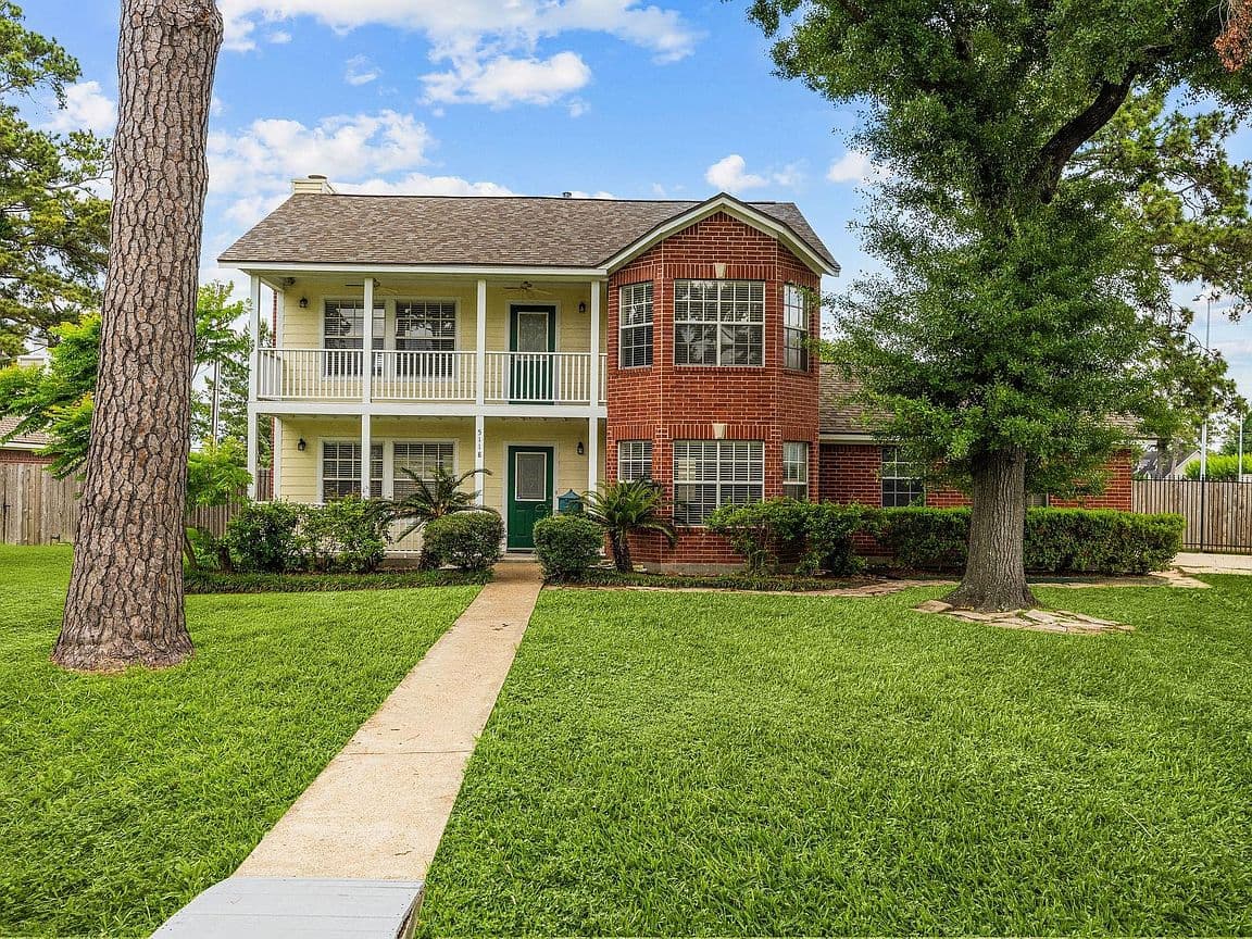 Primary listing photo