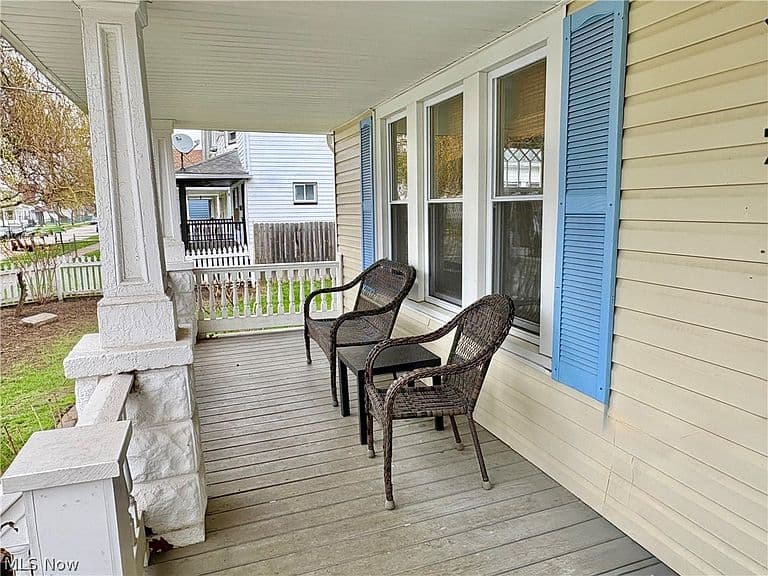 Listing photo 4