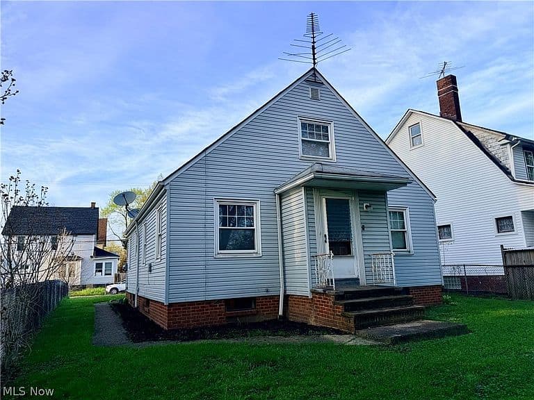Listing photo 4