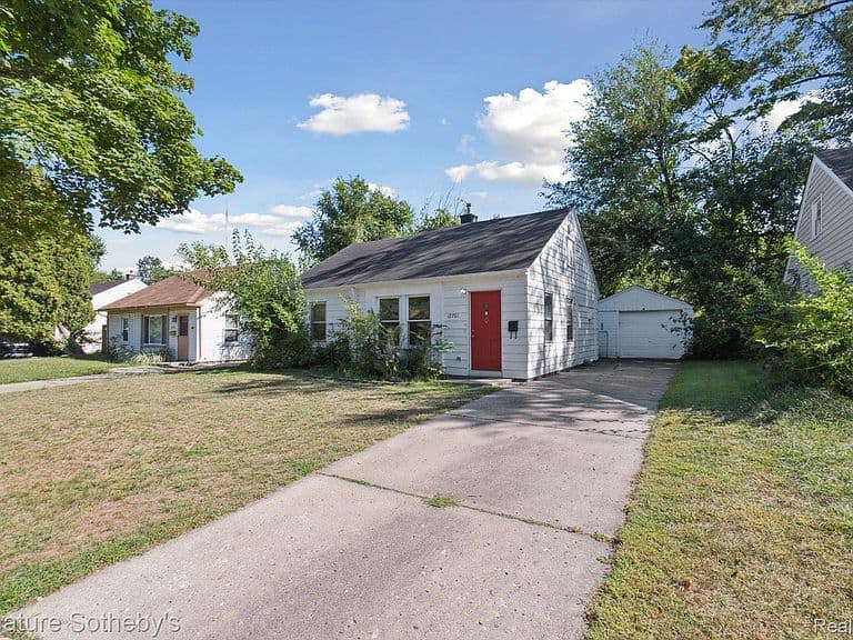 Listing photo 3