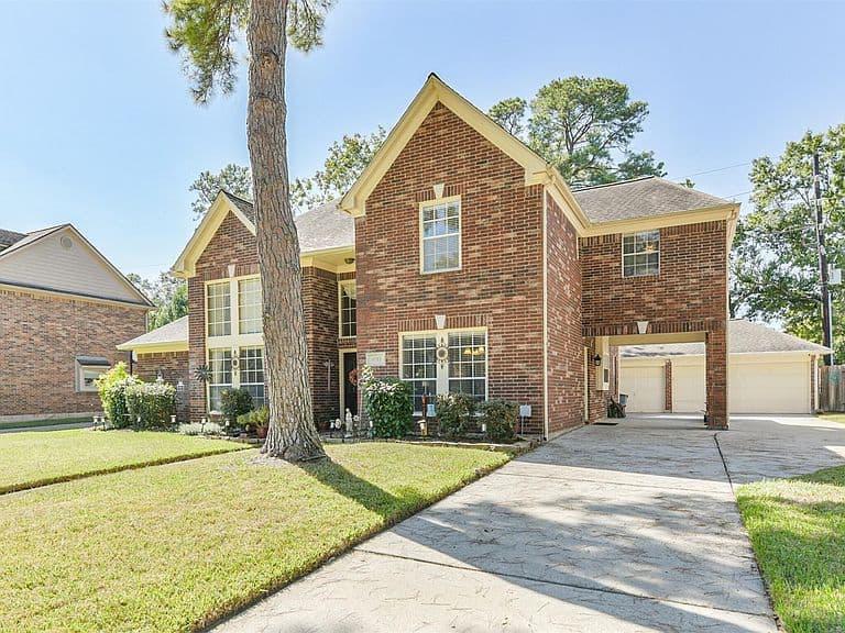 Listing photo 3