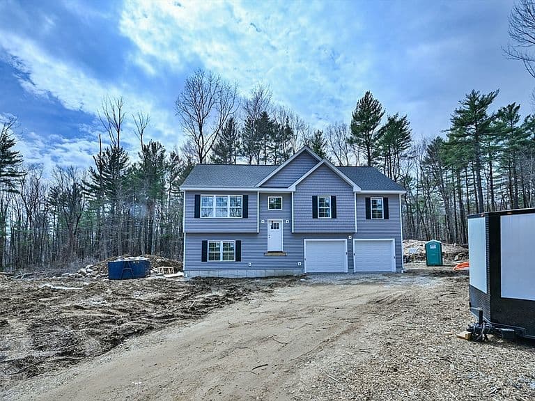 Listing photo 3